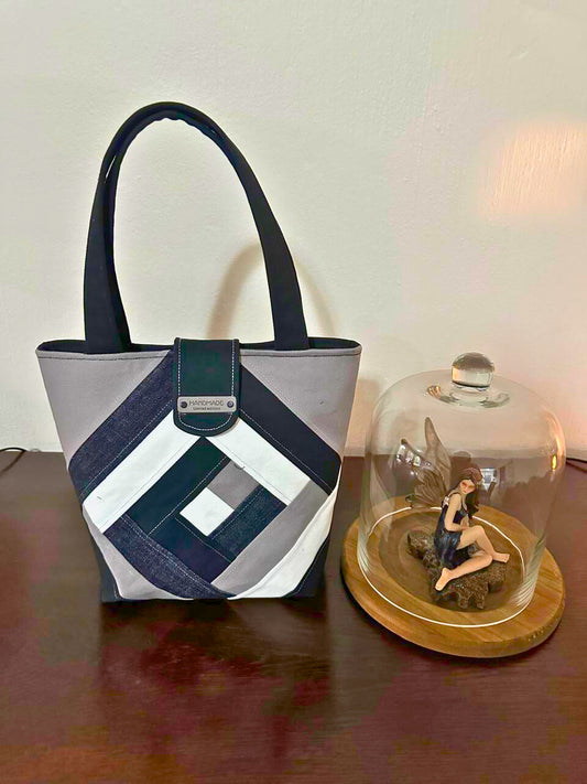 Geometric Quilted Shoulder Bag